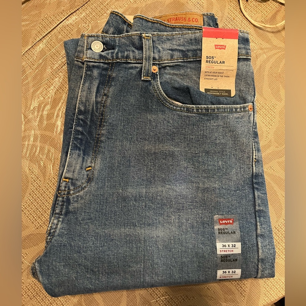 NWT LEVIS 505 Men’s 36 x 32 Regular Original Style Stretch